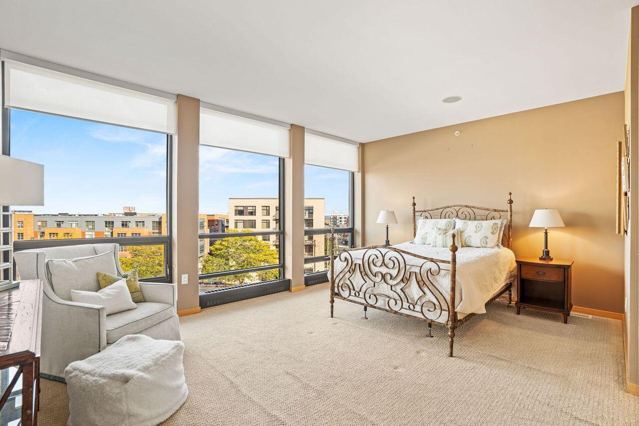 311 East Erie STREET 425