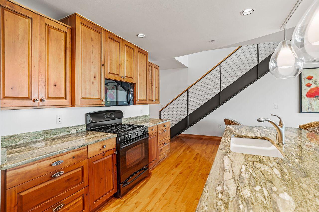 311 East Erie STREET 425