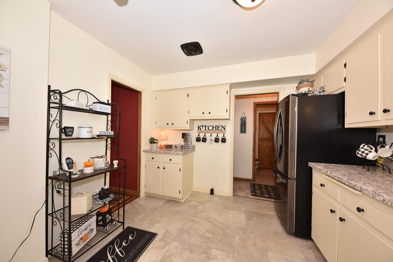 9602 West Arthur AVENUE