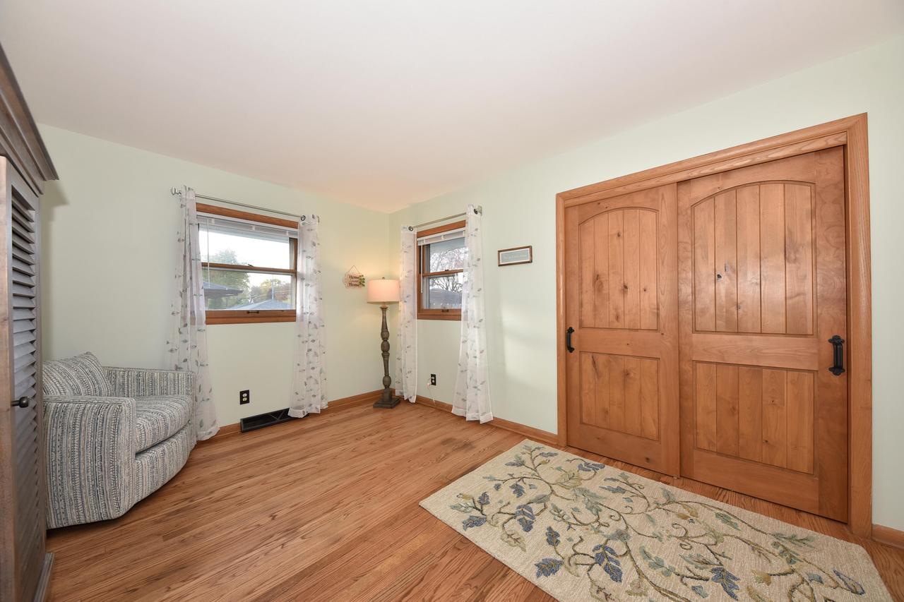 9602 West Arthur AVENUE