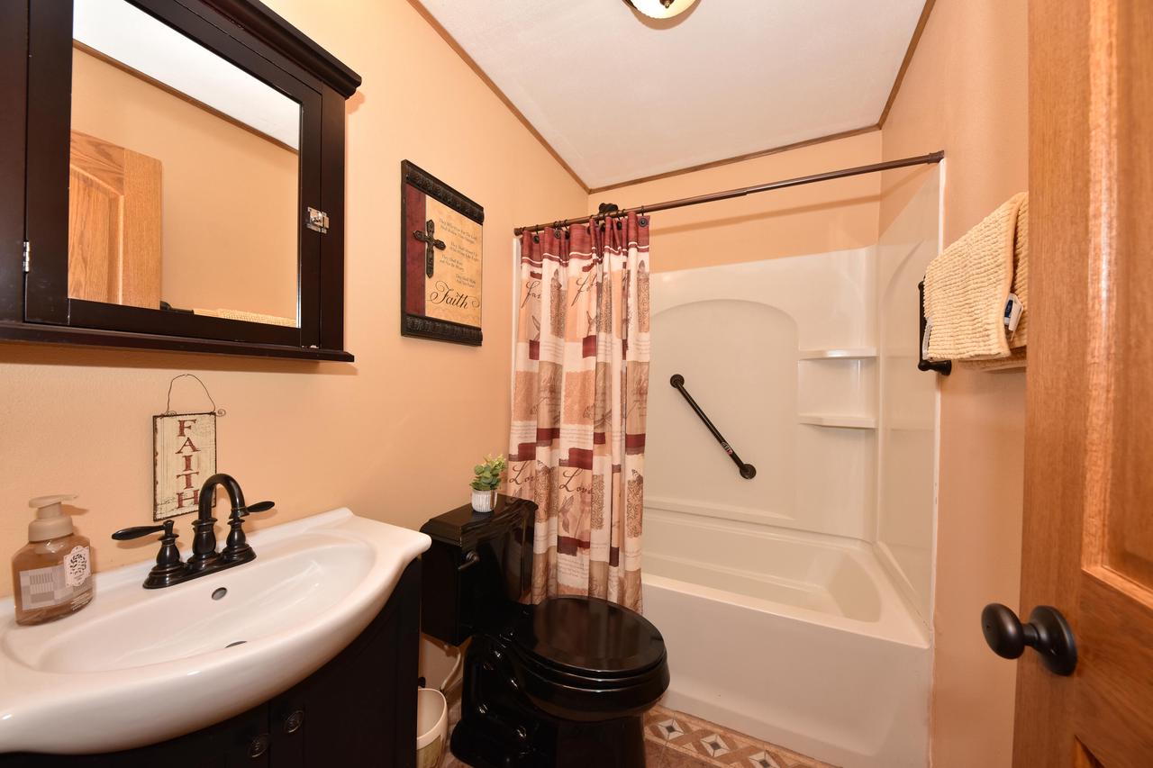 9602 West Arthur AVENUE