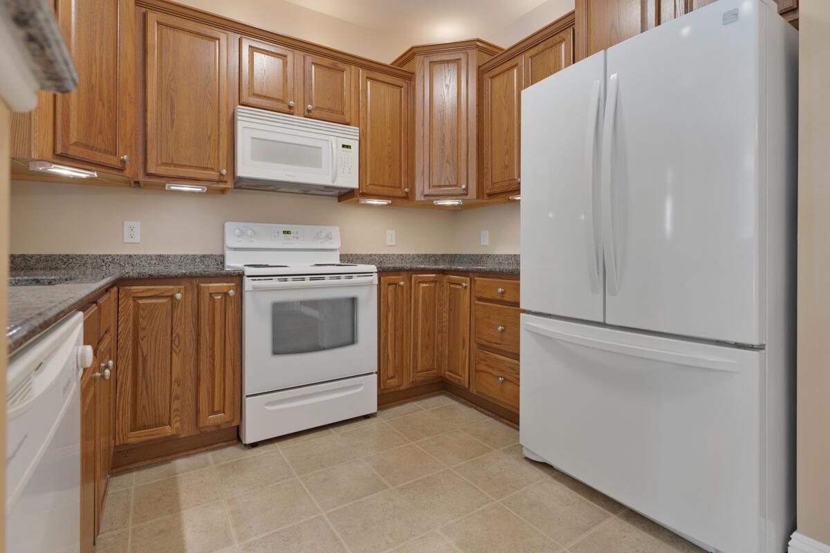 2620 West Colonial Woods DRIVE