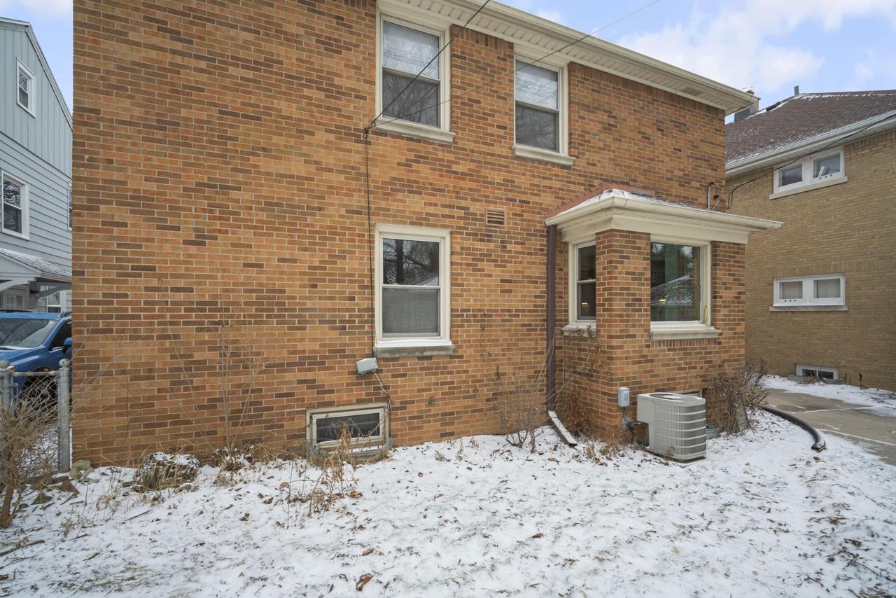 2975 North 69th STREET