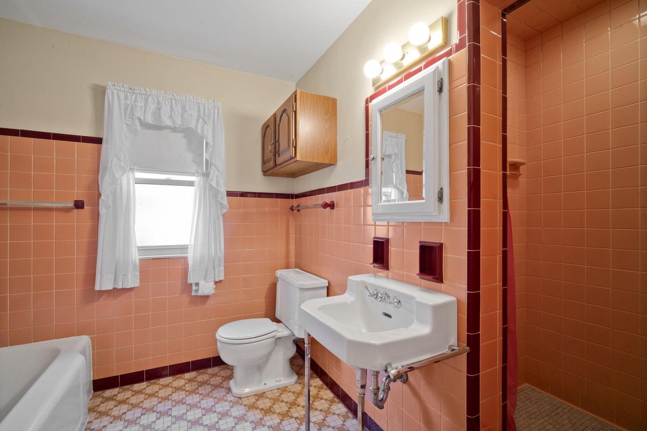 2975 North 69th STREET