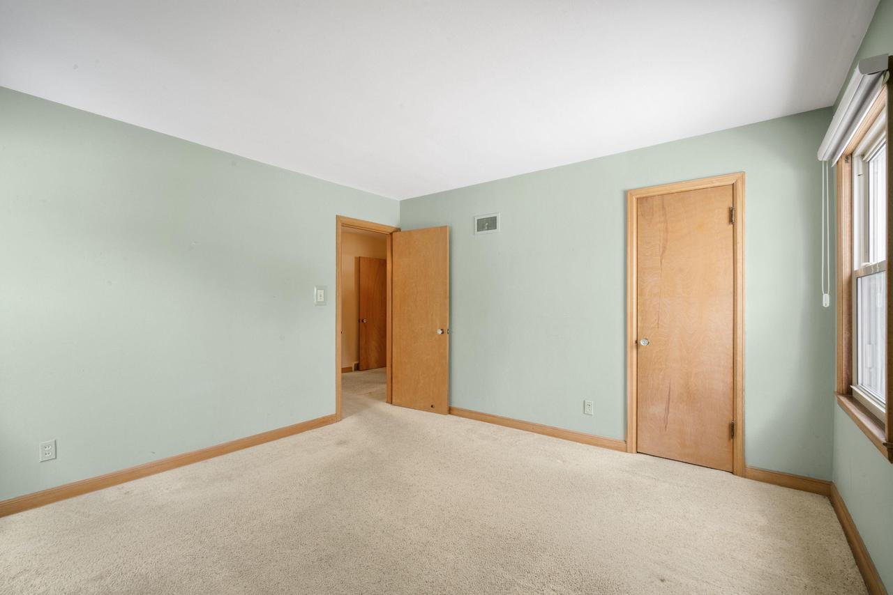 2975 North 69th STREET