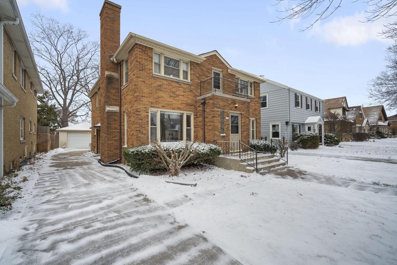 2975 North 69th STREET