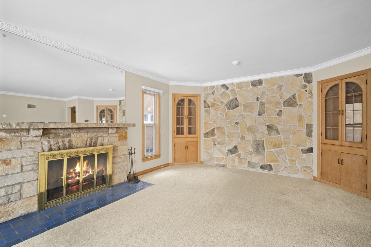 2975 North 69th STREET