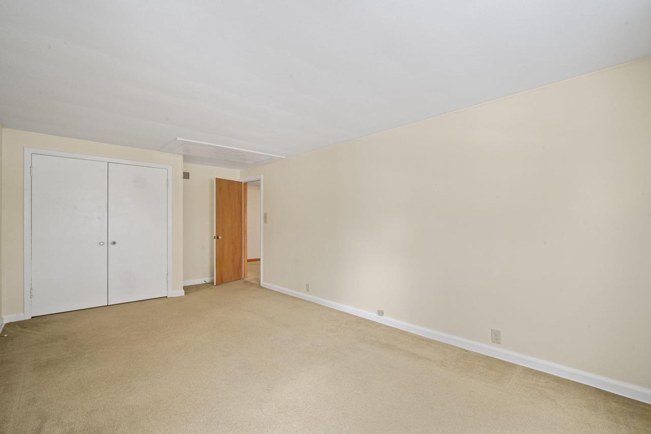 2975 North 69th STREET