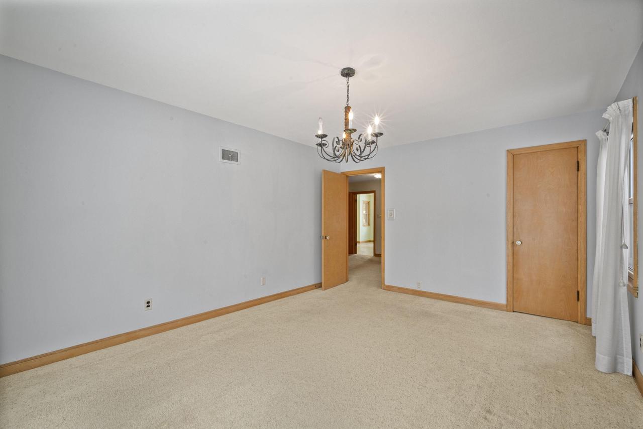 2975 North 69th STREET