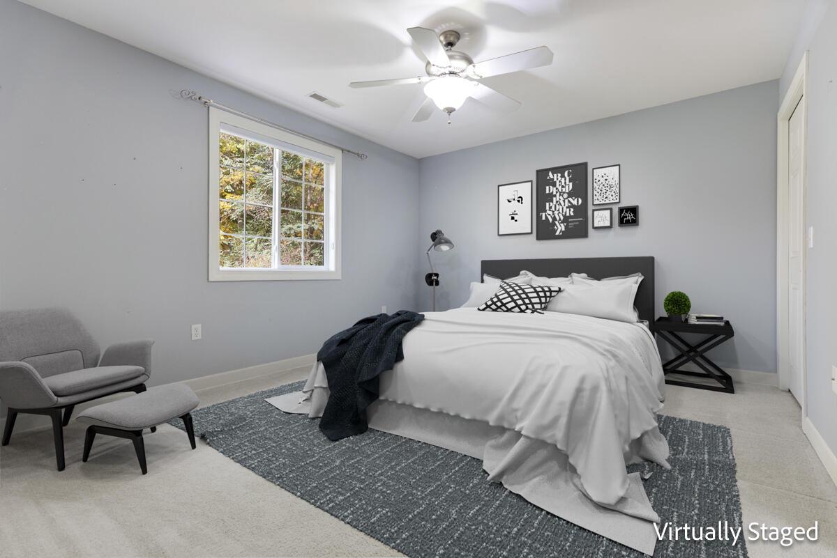 S77W19599 Lakewood DRIVE