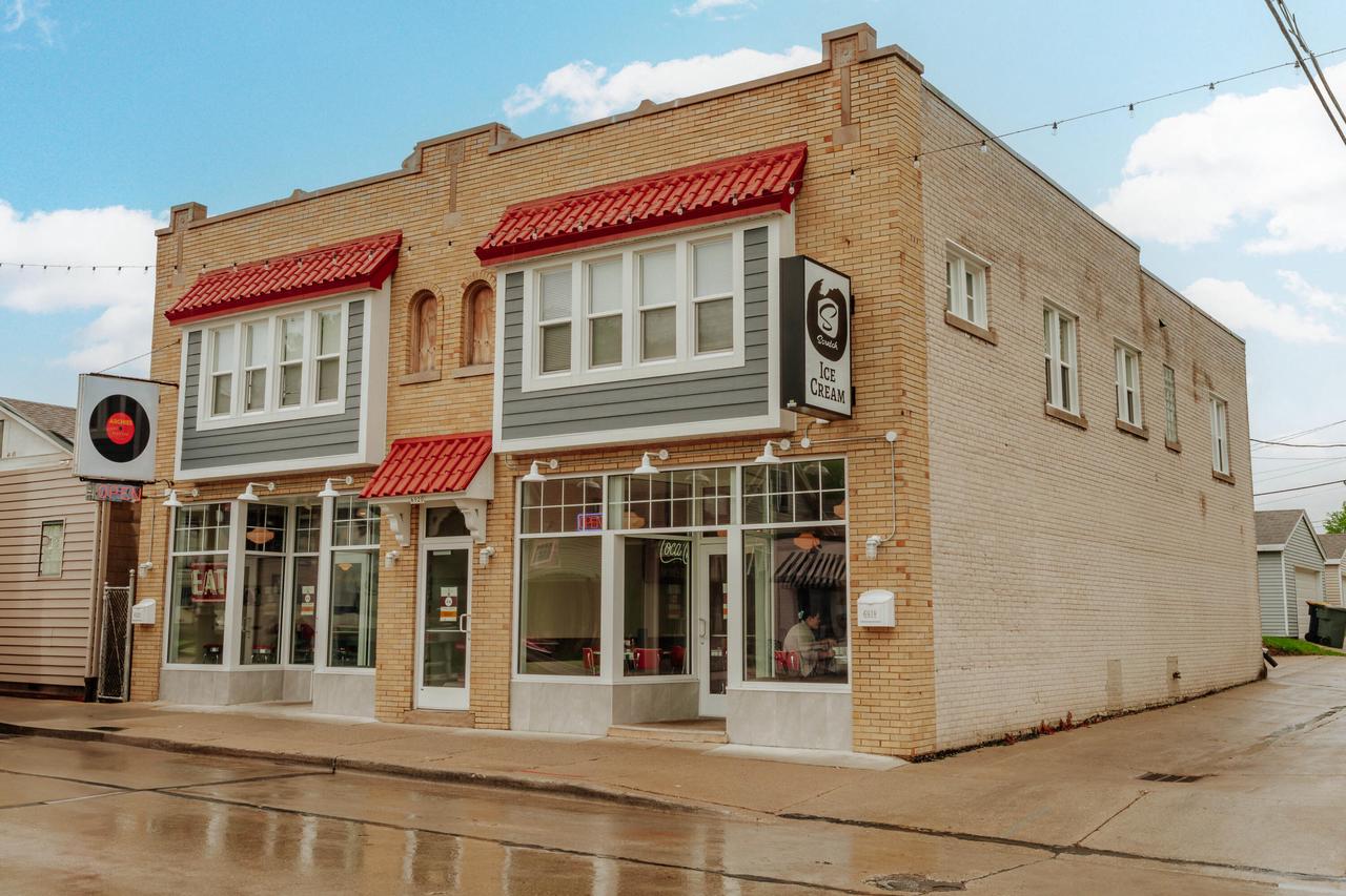 2013 South 77th STREET