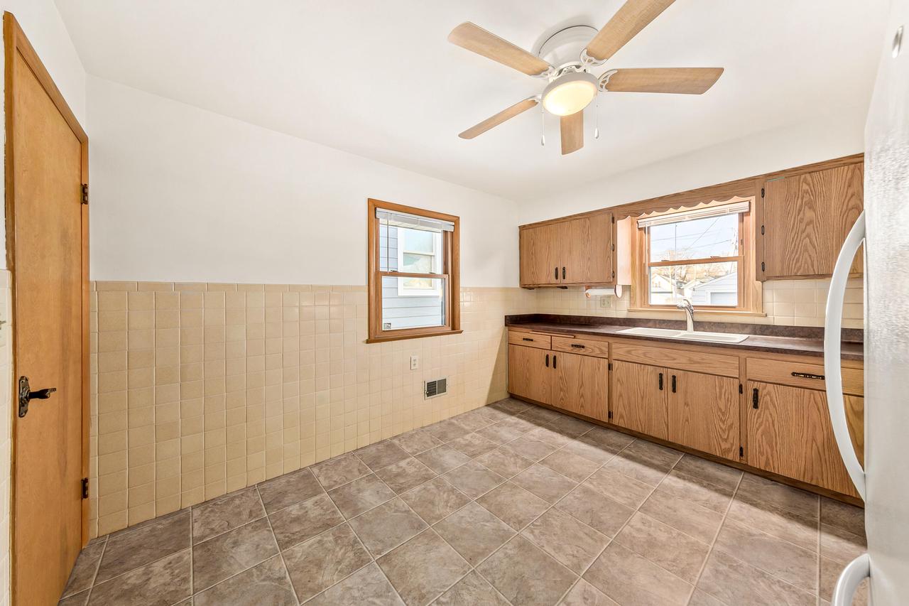 2013 South 77th STREET