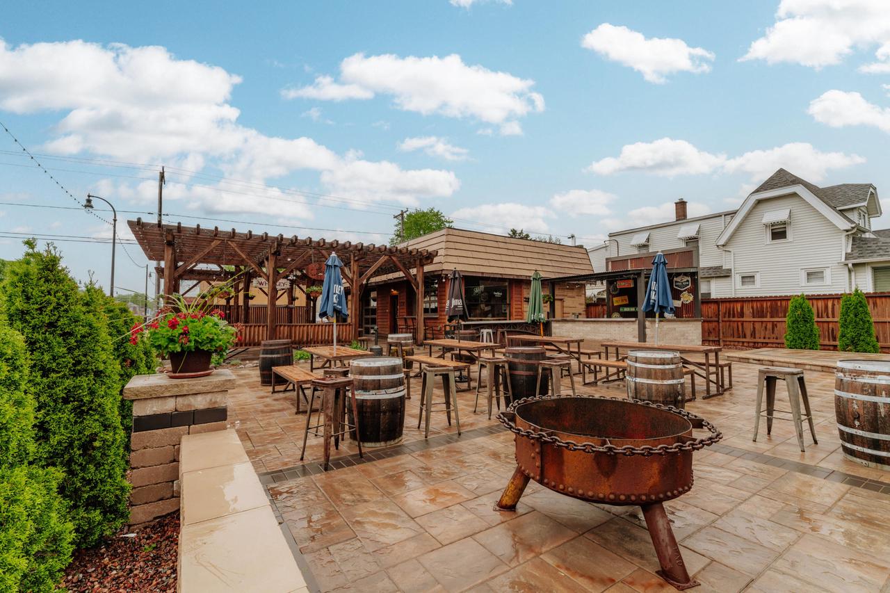 2013 South 77th STREET