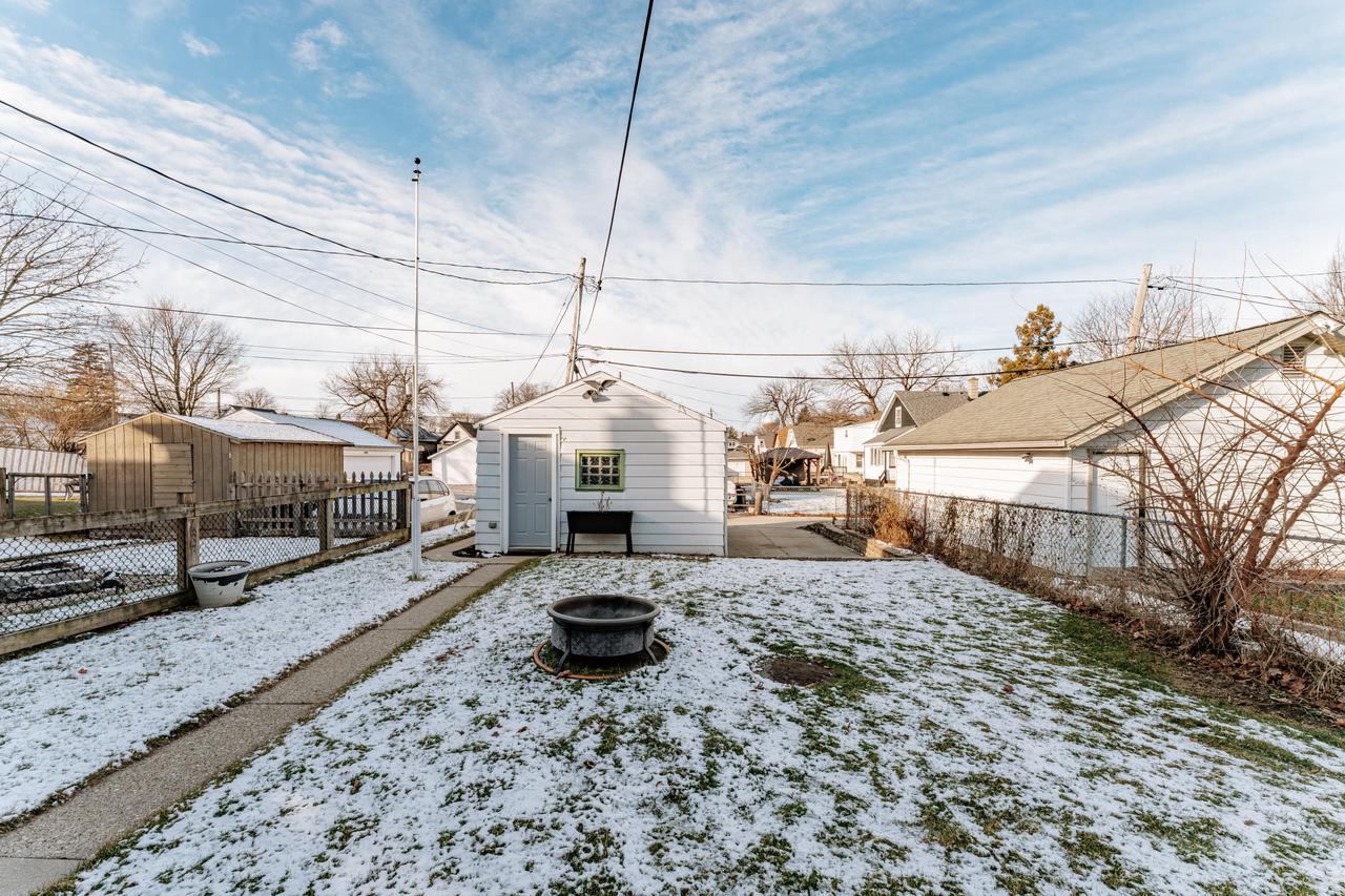 2013 South 77th STREET