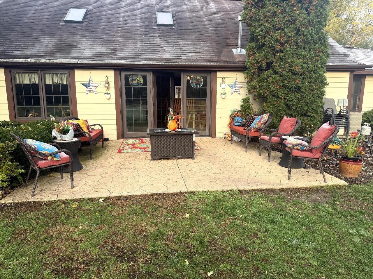 W179S8246 Pioneer DRIVE