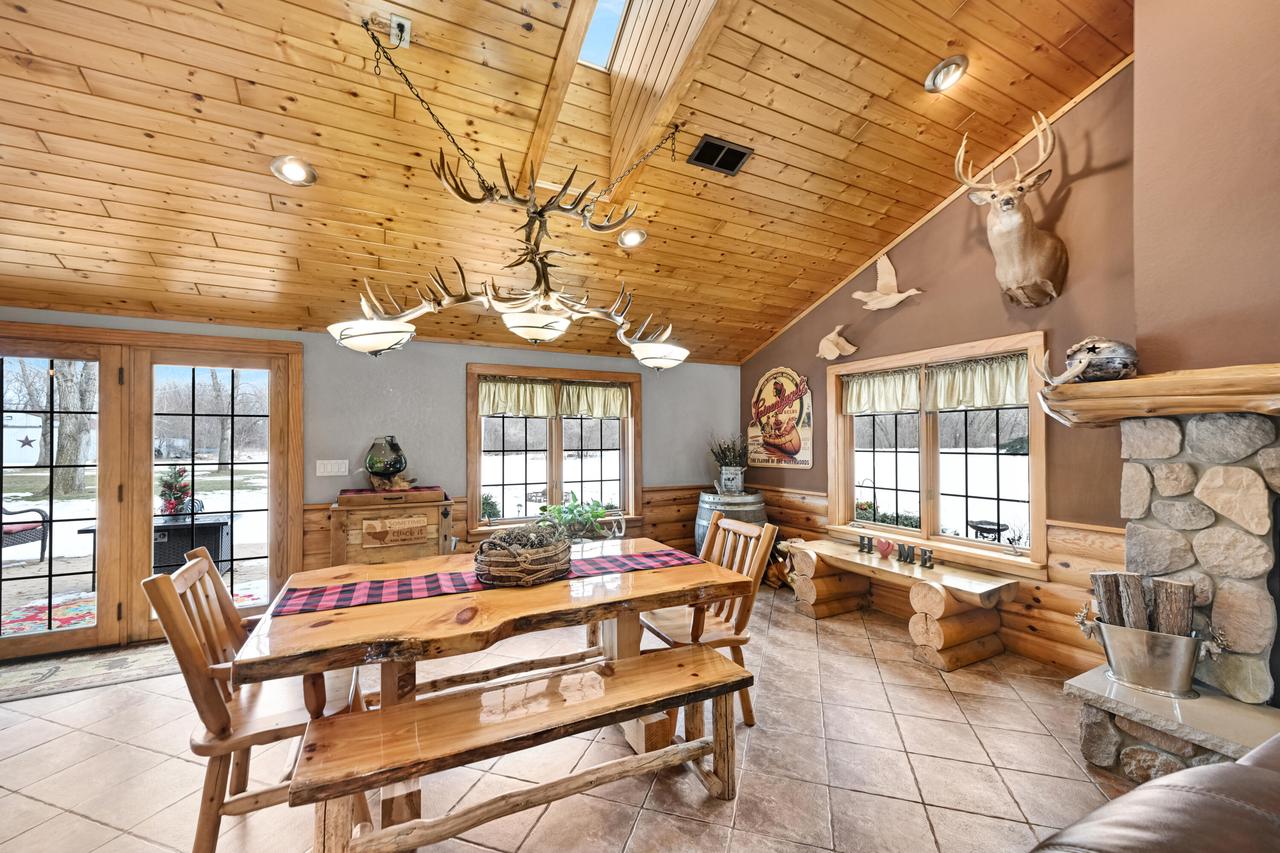 W179S8246 Pioneer DRIVE