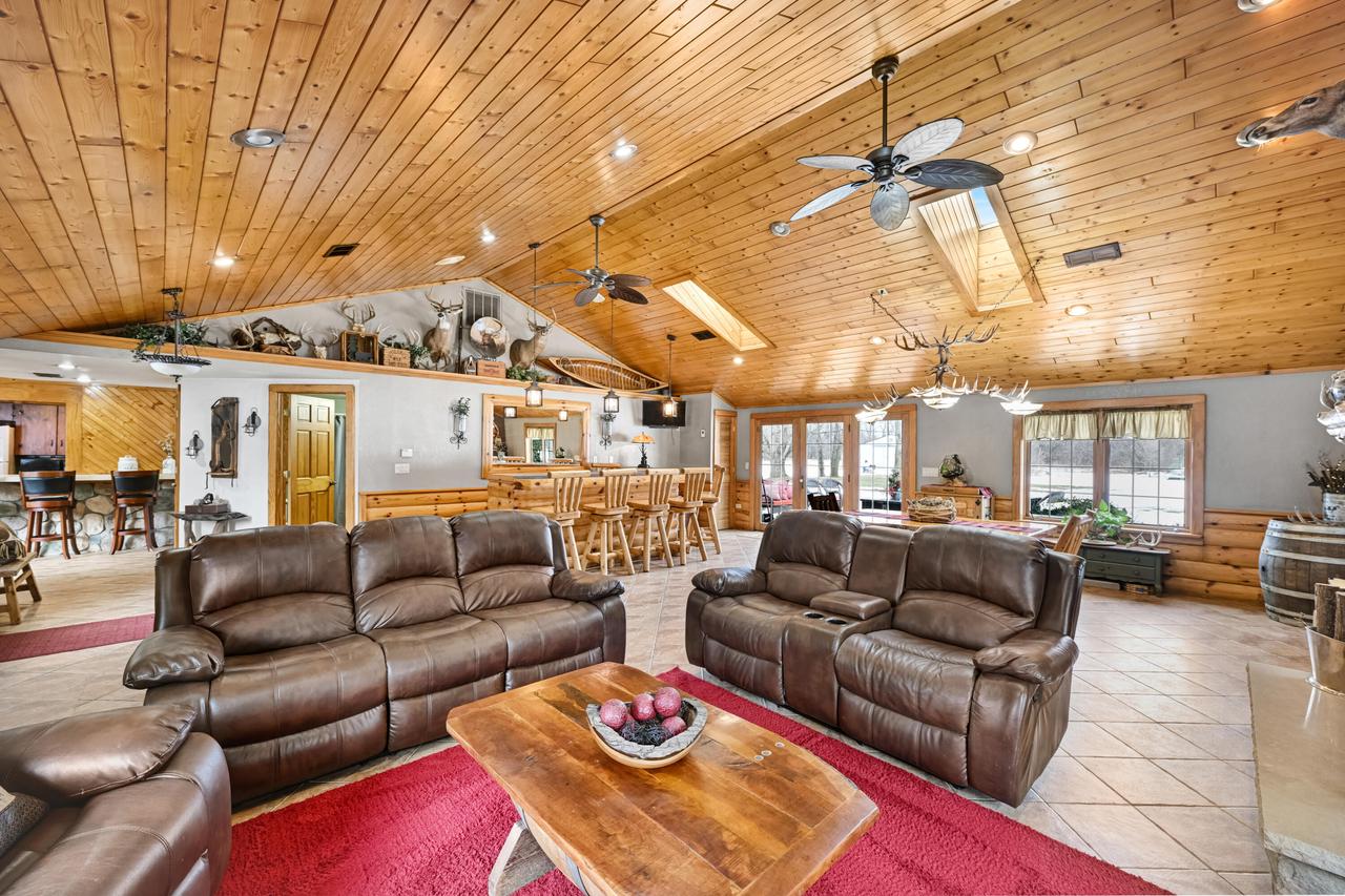 W179S8246 Pioneer DRIVE