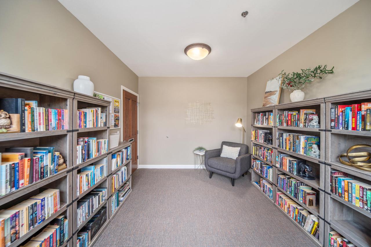 4100 South Lake DRIVE 317