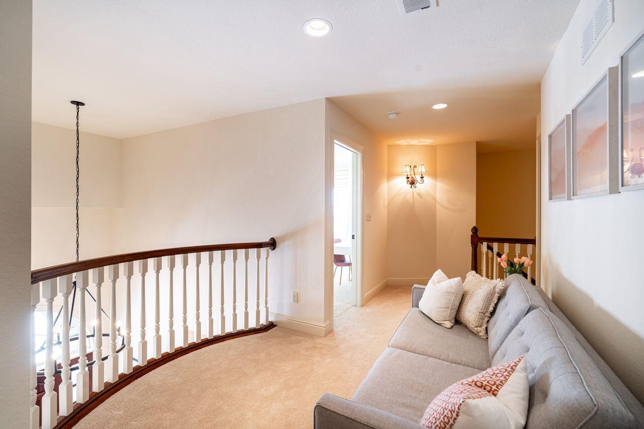 631 Stepping Stone WAY