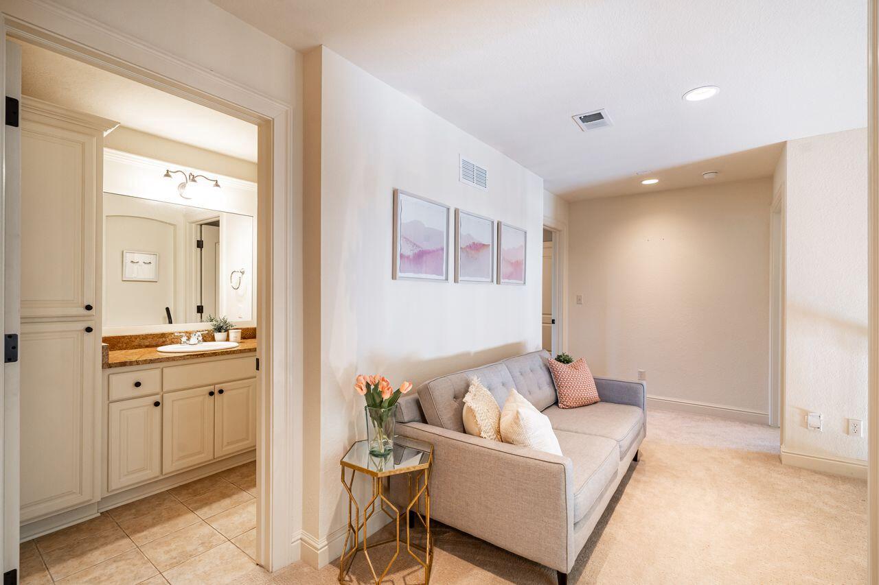 631 Stepping Stone WAY