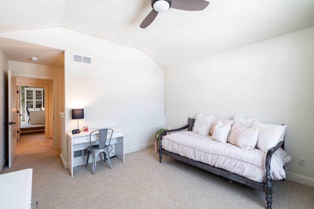 631 Stepping Stone WAY