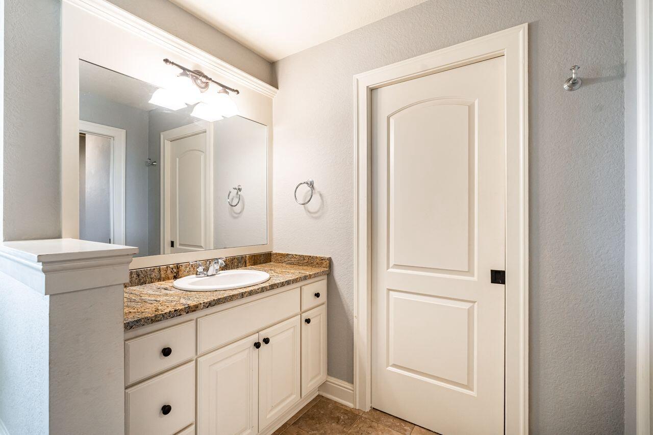 631 Stepping Stone WAY