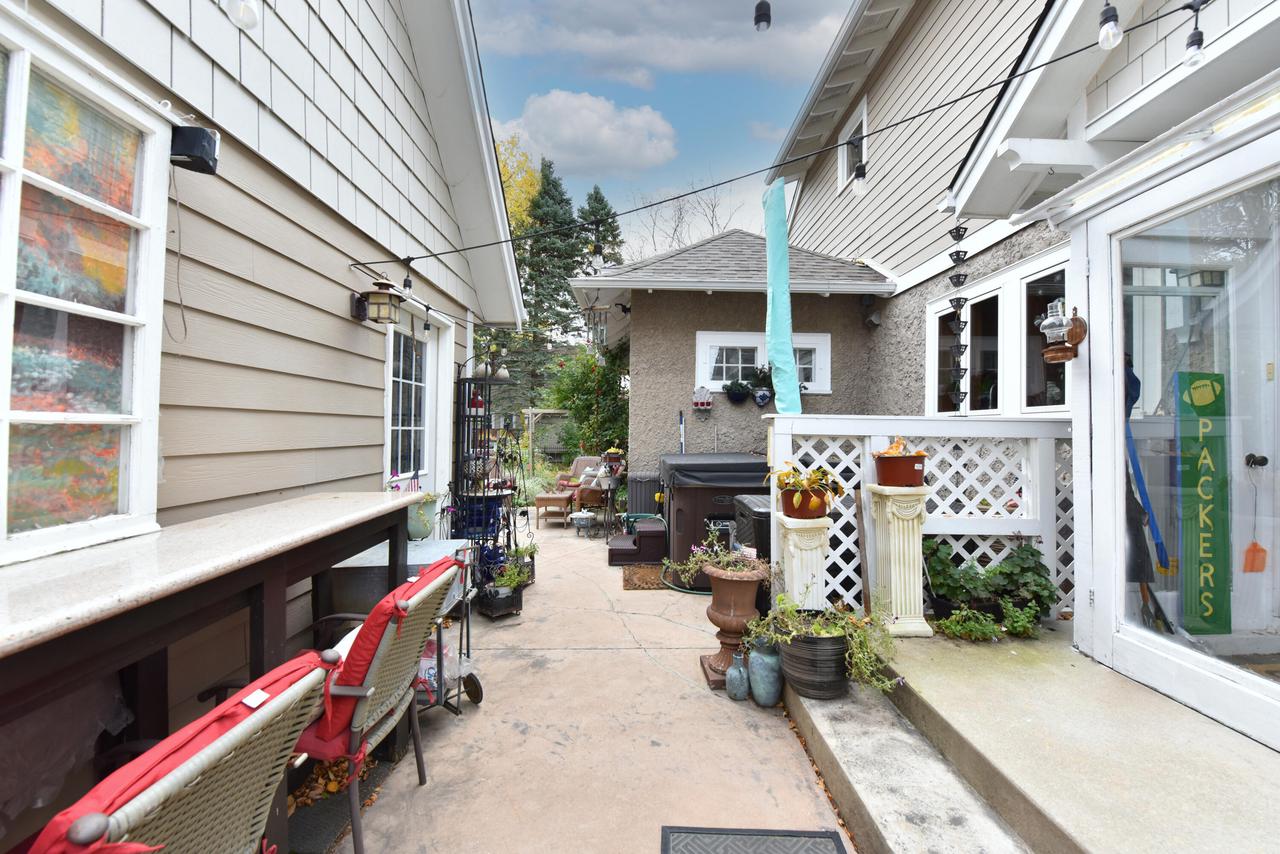 2176 North 73rd STREET