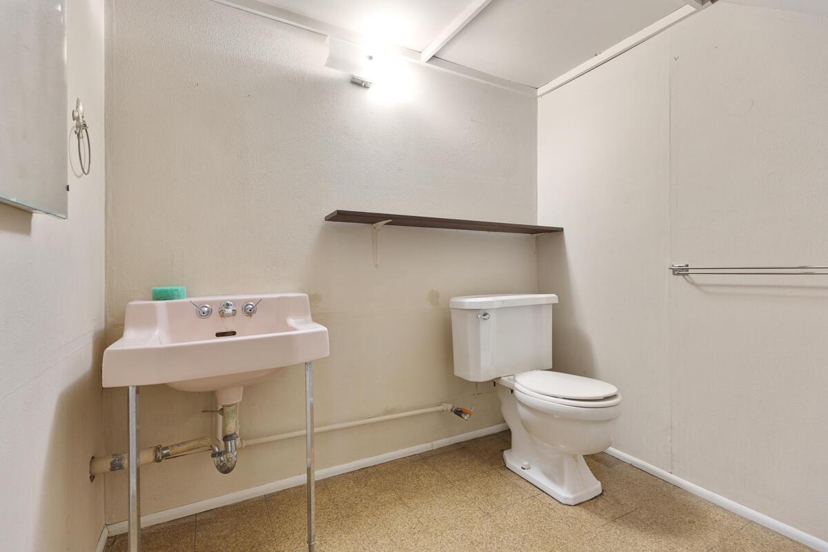 2813 East Allerton AVENUE