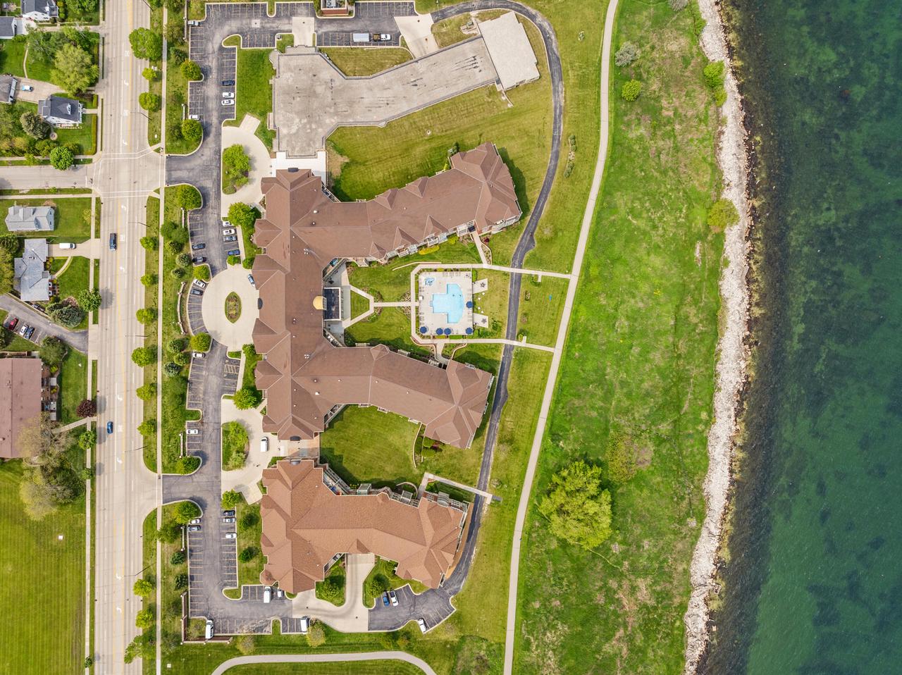 4100 South Lake DRIVE 20