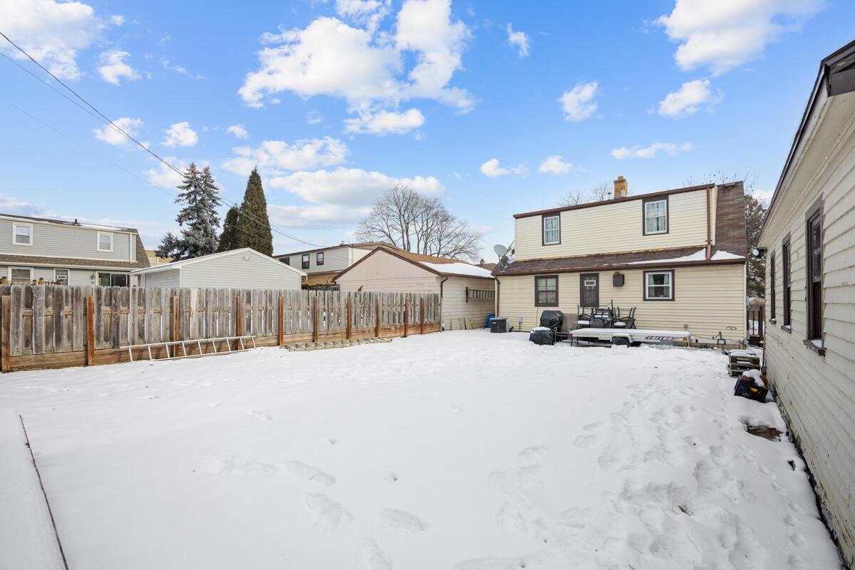 419 South 89th STREET