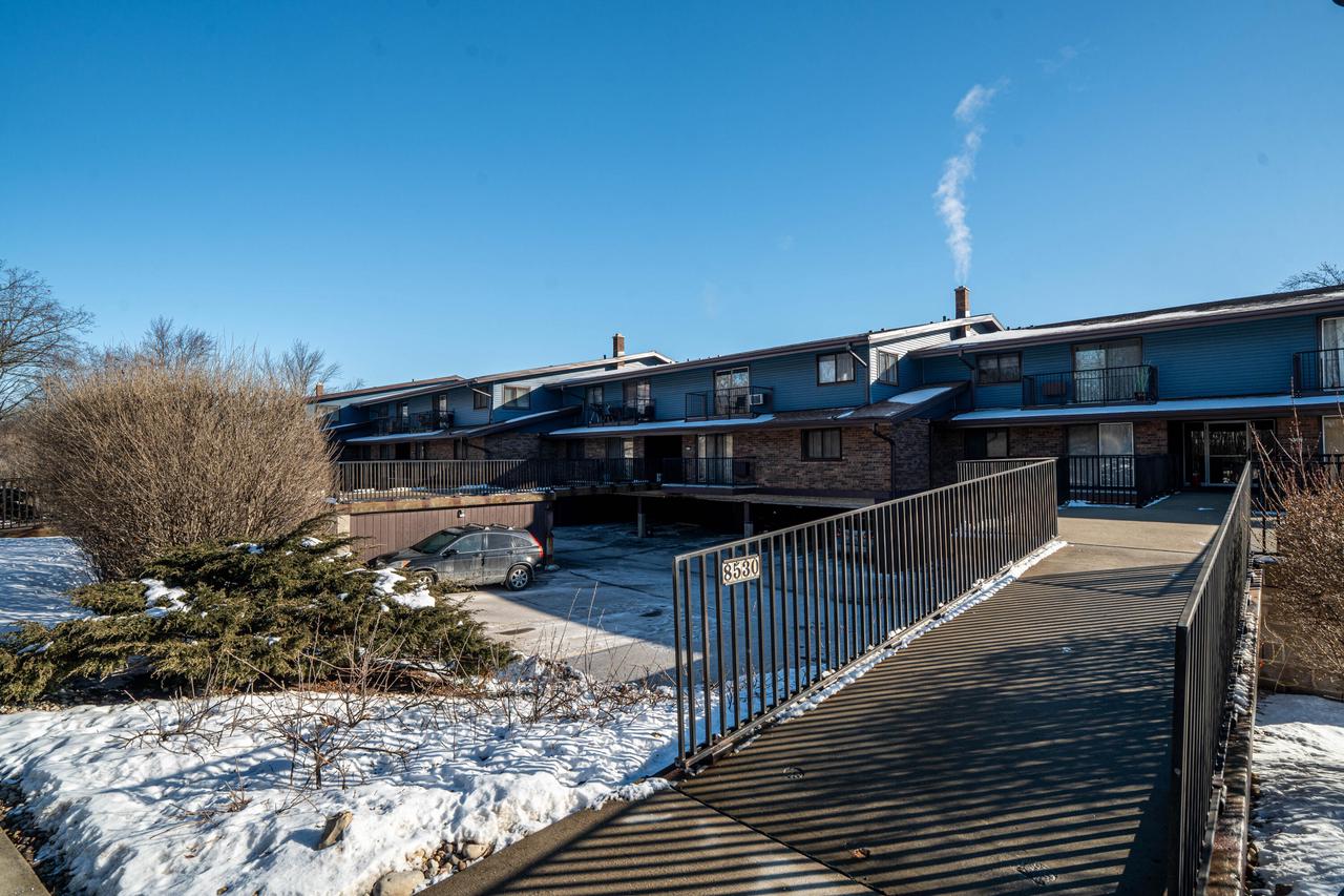 8530 West Waterford AVENUE 5