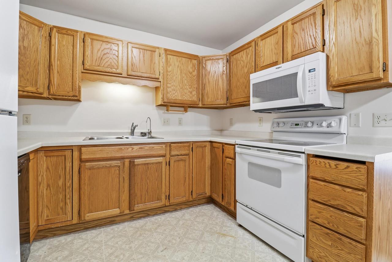 622 Shepherds DRIVE 4