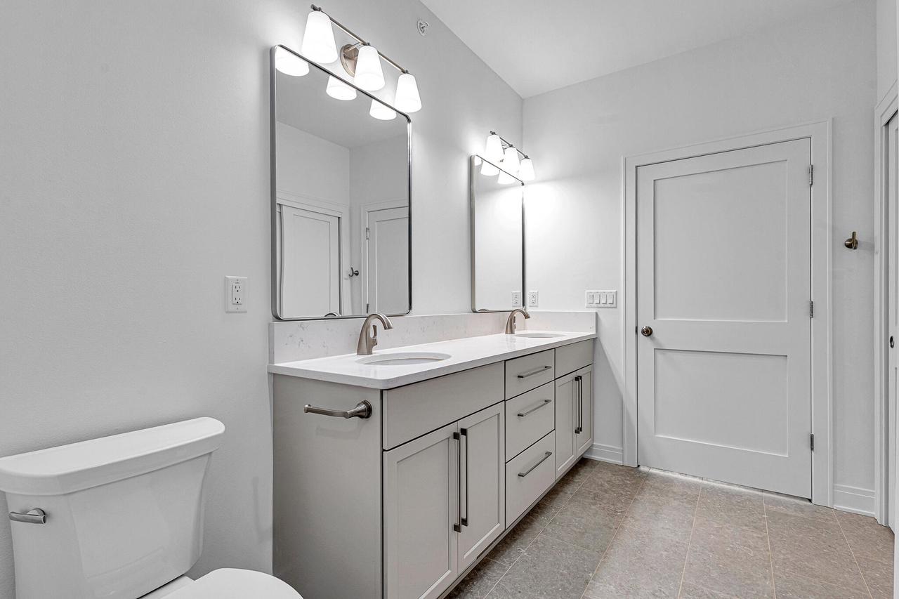 2950 North 186th STREET 9