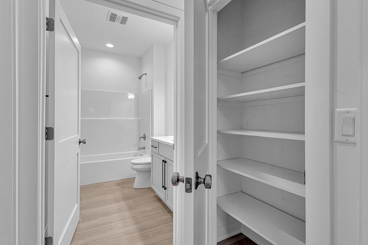 2950 North 186th STREET 9