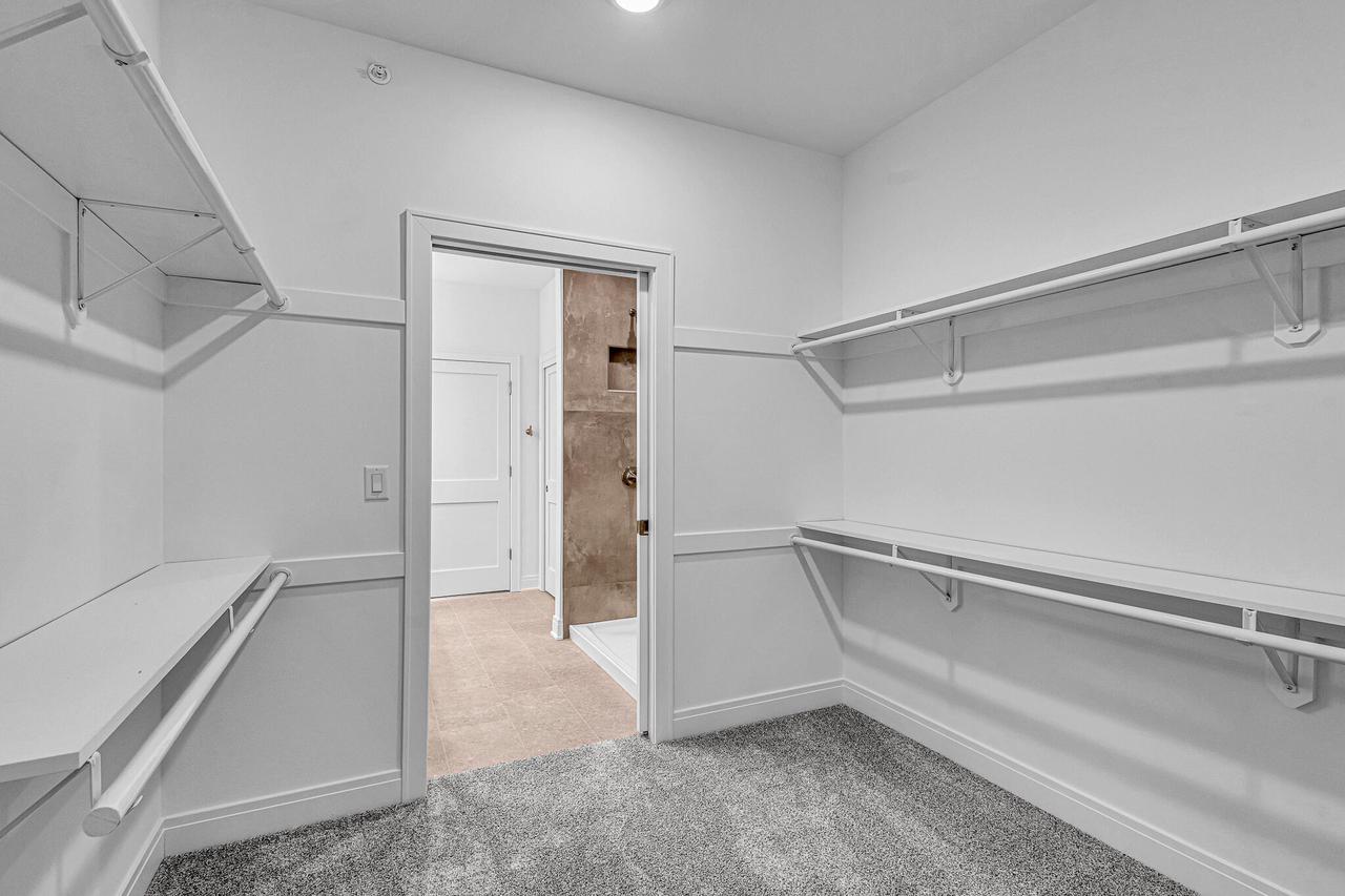 2950 North 186th STREET 9