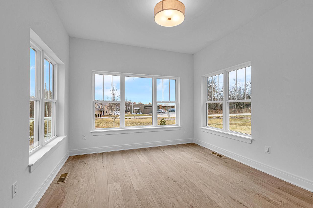 2950 North 186th STREET 9