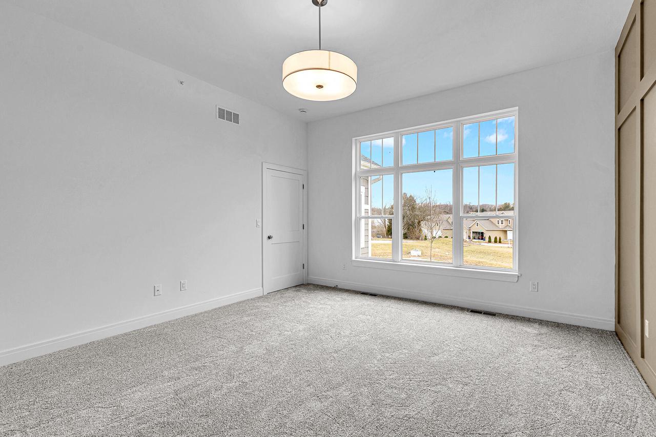 2950 North 186th STREET 9