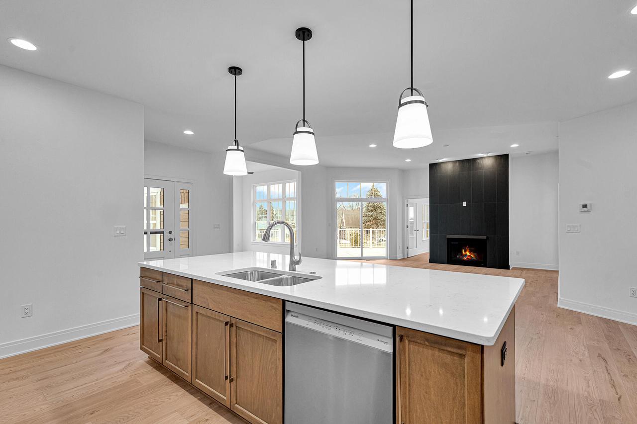 2950 North 186th STREET 9