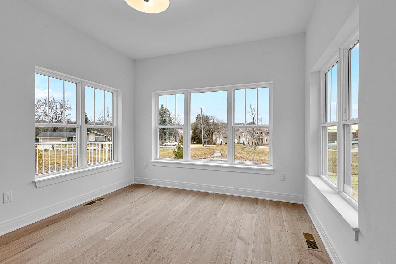 2950 North 186th STREET 9