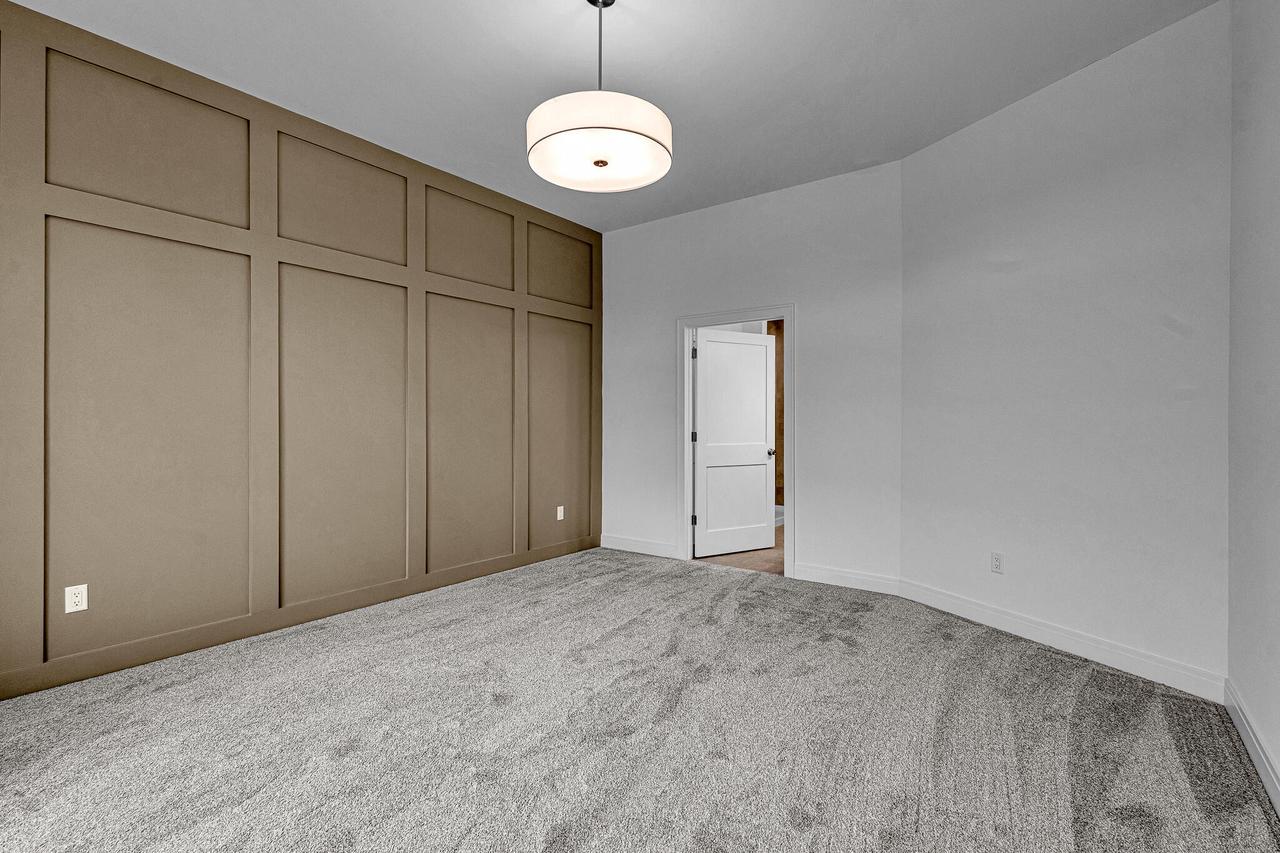 2950 North 186th STREET 9