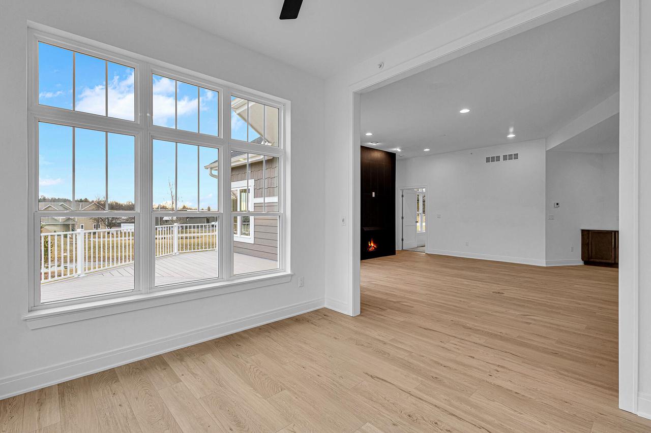 2950 North 186th STREET 9