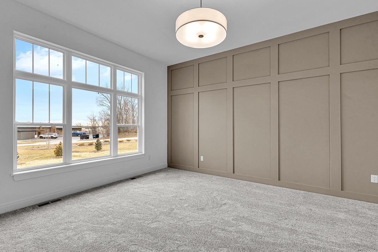 2950 North 186th STREET 9