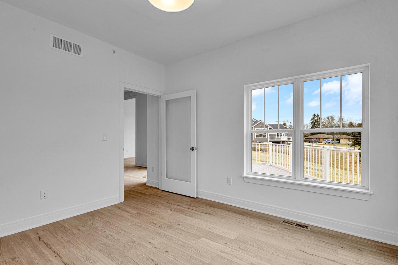 2950 North 186th STREET 9