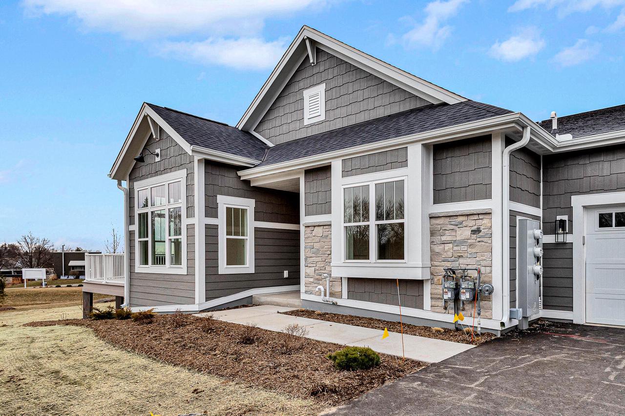 2950 North 186th STREET 9