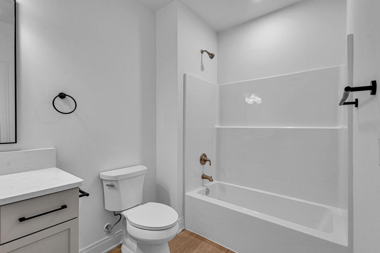 2950 North 186th STREET 9