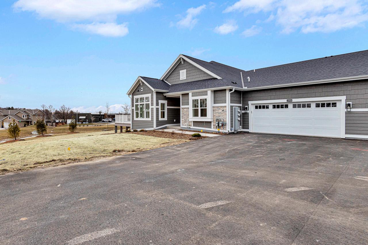 2950 North 186th STREET 9