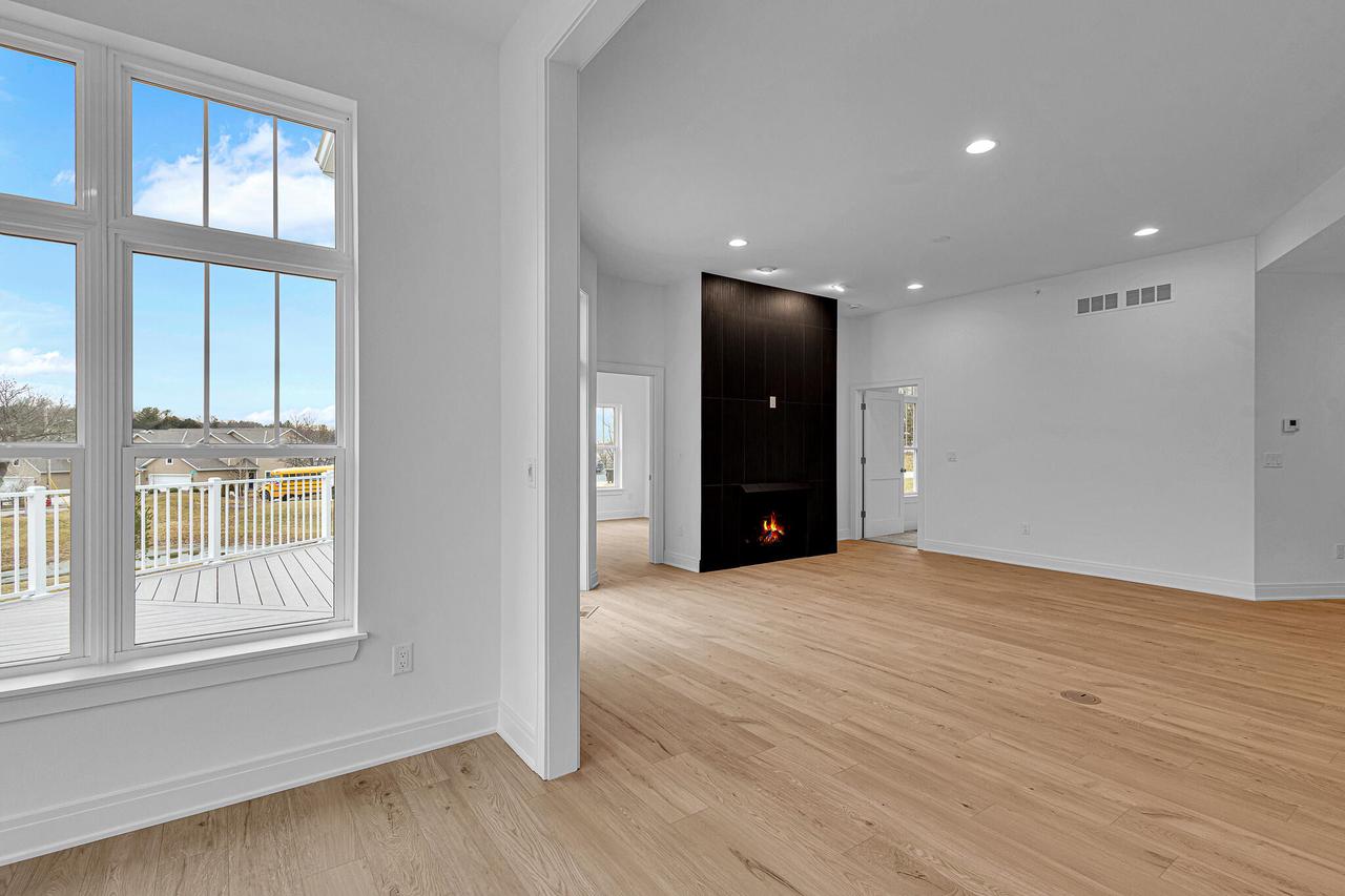 2950 North 186th STREET 9