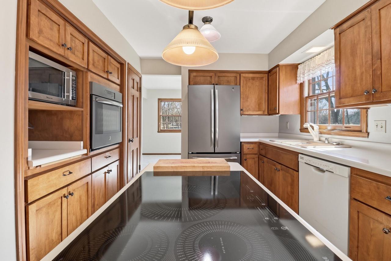 8541 West Midland DRIVE