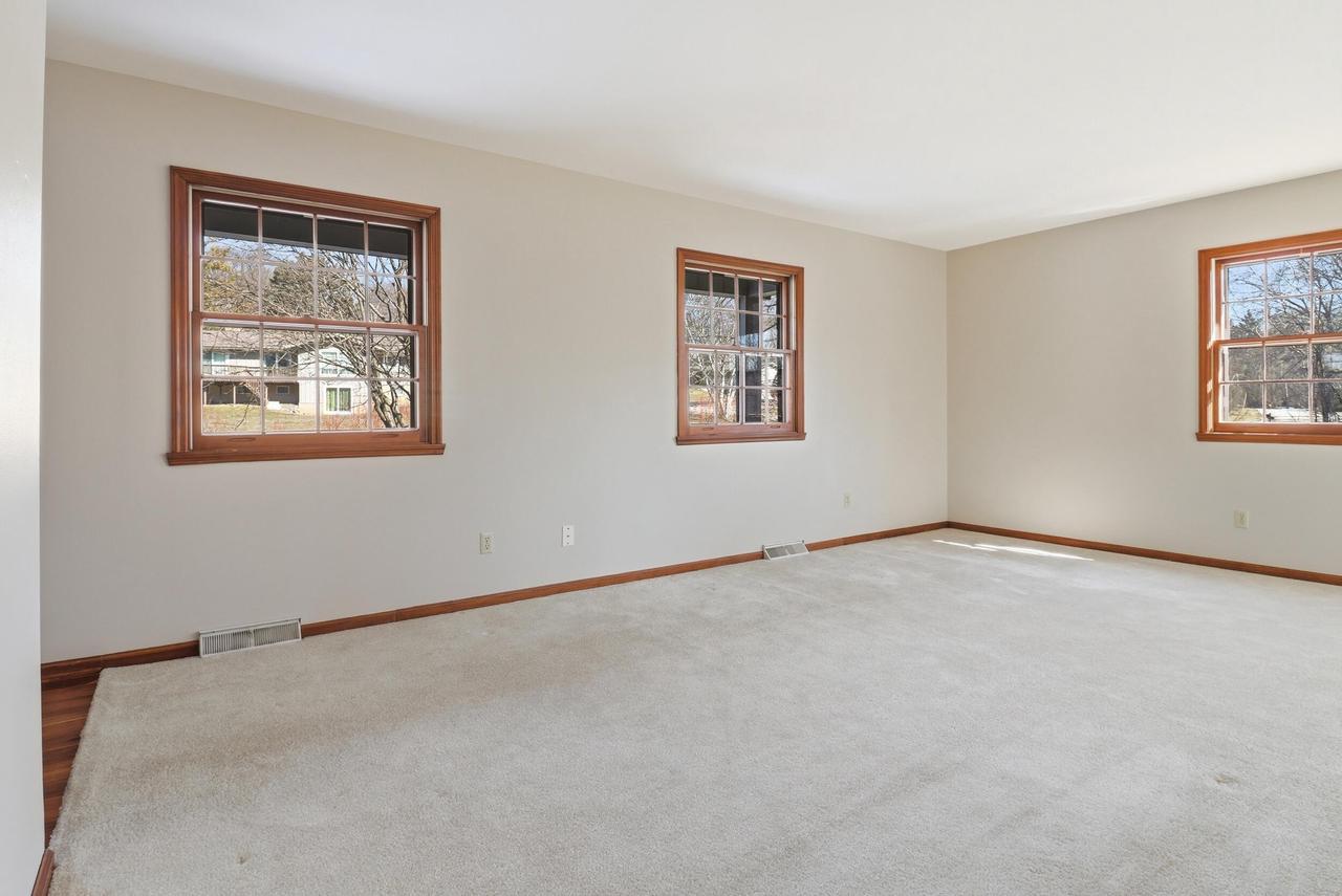 8541 West Midland DRIVE