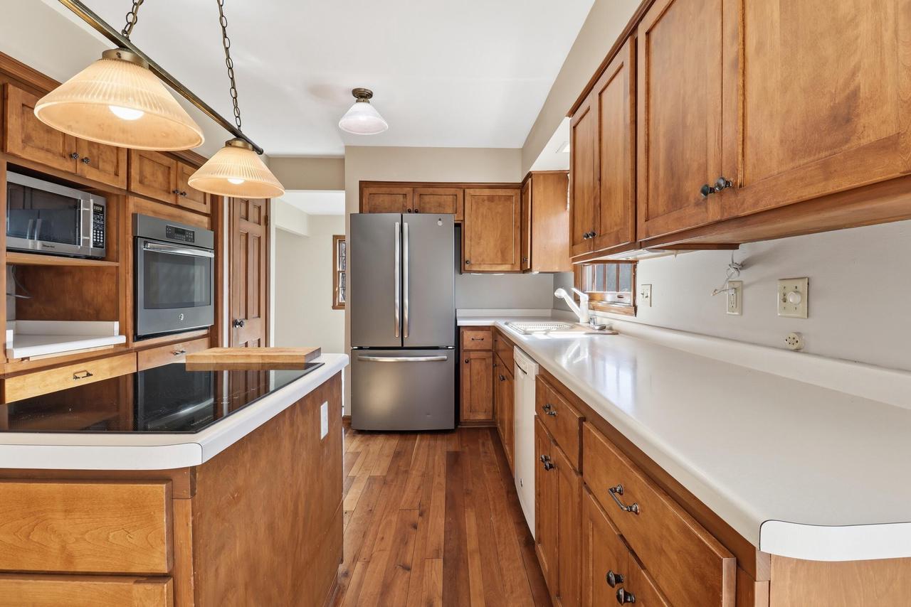 8541 West Midland DRIVE